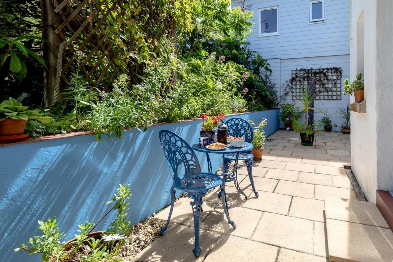 The Old Coastguard Station Apartment Falmouth Exterior photo