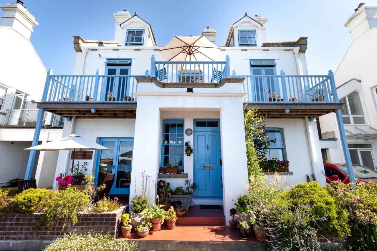 The Old Coastguard Station Apartment Falmouth Exterior photo